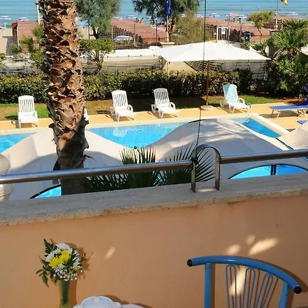 Sirenetta 4* Isola delle Femmine
